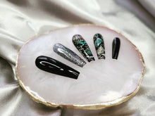 Load image into Gallery viewer, Black & Blue Python - Ritzi Beauty Co. -Press On Nails