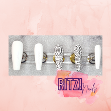Load image into Gallery viewer, White Python - Ritzi Beauty Co. -Press On Nails