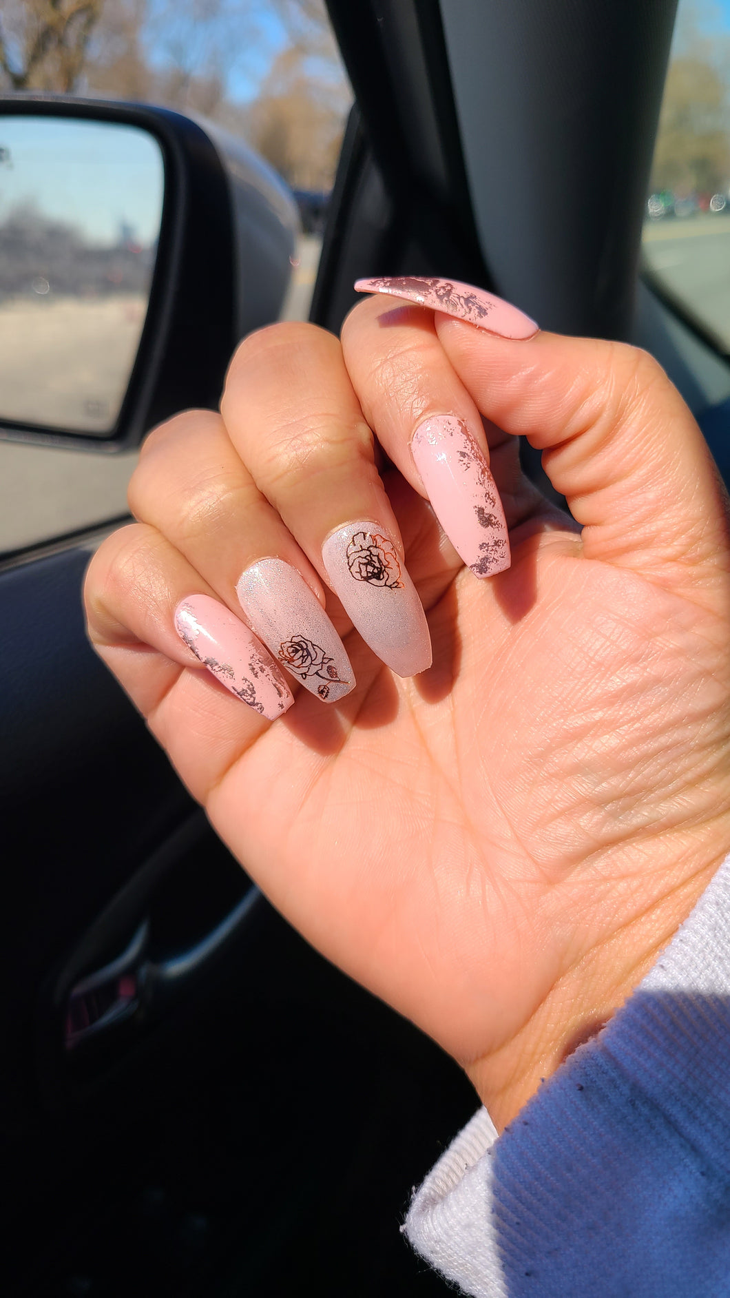 Velvet Rose - Ritzi Beauty Co. -Press On Nails