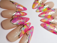 Load image into Gallery viewer, Abstract Tips - Ritzi Beauty Co. -Press On Nails
