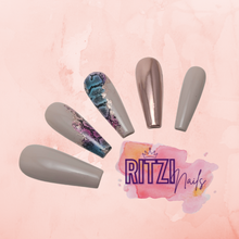 Load image into Gallery viewer, Glamazon Press On Set - Ritzi Beauty Co. -Press On Nails
